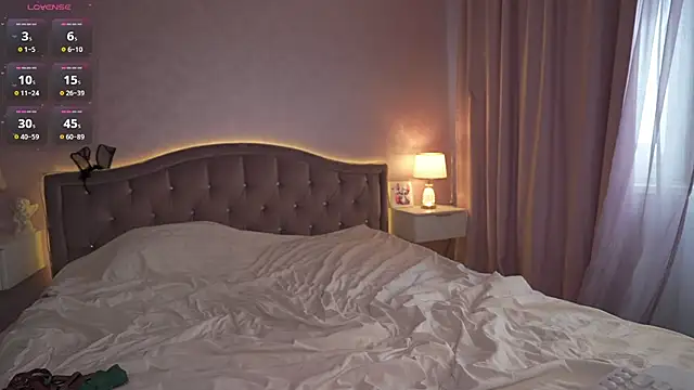  Moon  Shine  online show from July 25, 4:52 am