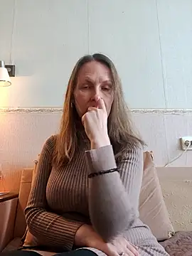 Evelina cute online show from January 8, 10:30 am