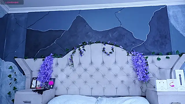 AmberGreyy  online show from June 18, 7:52 pm