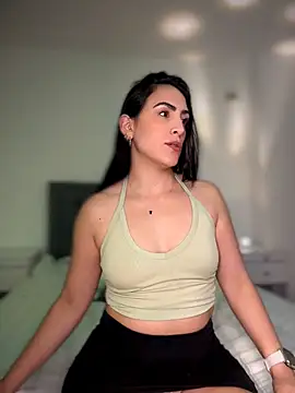 alessandra-a online show from May 12, 11:00 pm