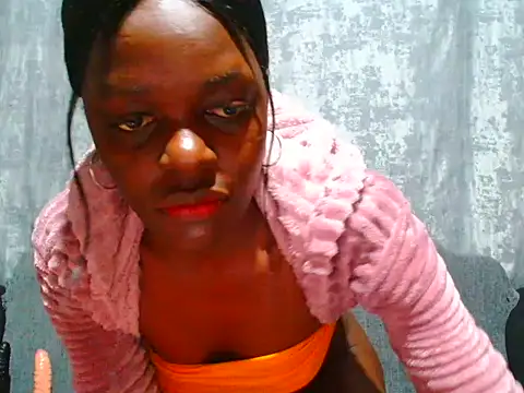 VANESAAMBER23 online show from July 16, 10:36 pm