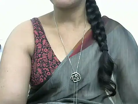 Snapshot of rashmika_reddy chatting on September 26, 4:37 pm rashmika reddy online show from September 26, 4:37 pm