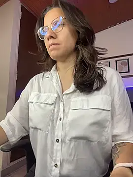 karlamorris  online show from July 11, 1:44 pm