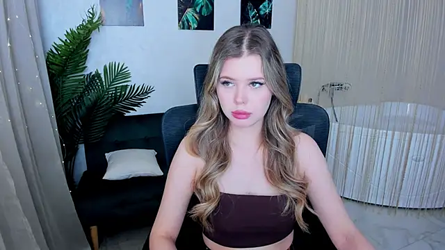 FollowLovee online show from September 27, 6:15 pm