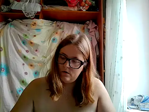 DesireMelissa online show from August 3, 10:10 am