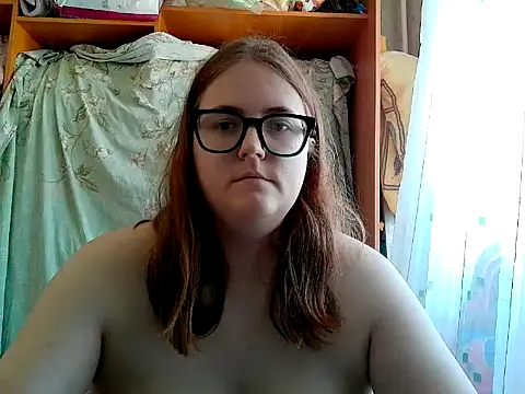 DesireMelissa online show from June 12, 7:05 am