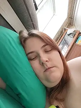DesireMelissa online show from June 16, 9:32 am