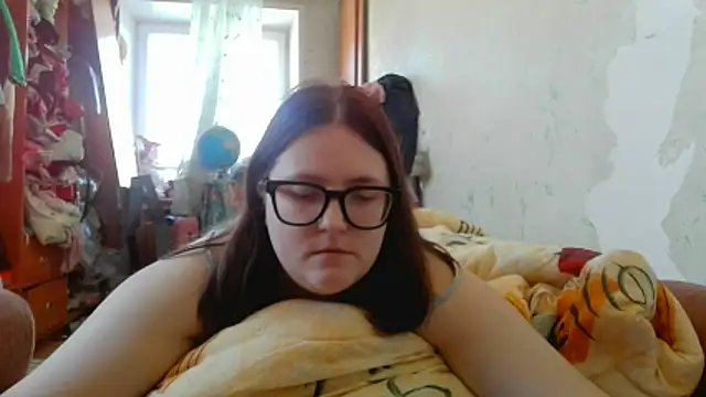 DesireMelissa online show from February 4, 8:50 am