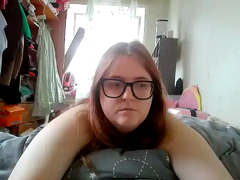 DesireMelissa online show from June 15, 8:47 am