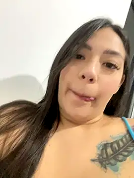 Snapshot of Latina_vanessa chatting on October 3, 1:33 am Latina vanessa online show from October 3, 1:33 am