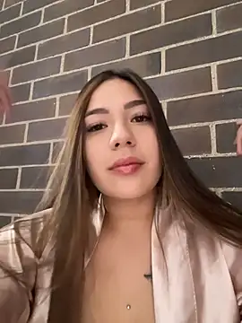 Latina vanessa online show from June 23, 5:00 pm
