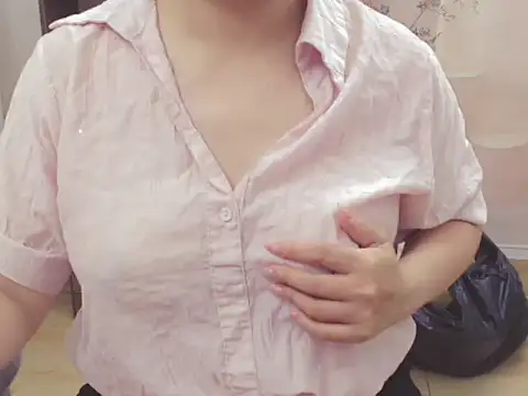 Snapshot of Haruka95 chatting on May 16, 10:18 am Haruka95 online show from May 16, 10:18 am