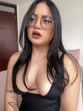 montmariana online show from July 23, 4:48 pm