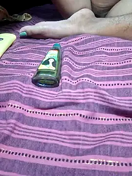 Priya Bong online show from November 4, 6:24 pm