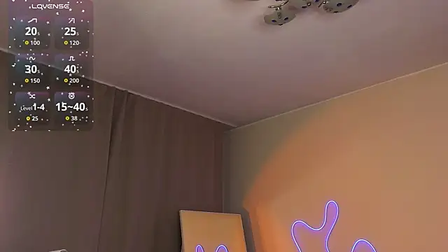 Aisha Riley online show from February 15, 3:11 pm