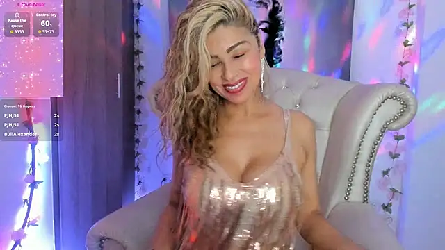 Isabelhot1 online show from July 28, 8:52 pm