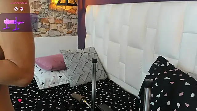 Abbyadams online show from November 22, 3:09 am