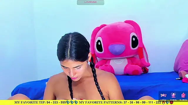 AriannaLewiis online show from June 7, 7:53 pm