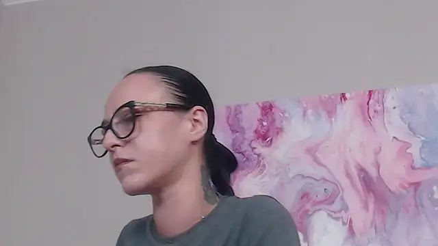 IzabelllNoir online show from August 2, 9:01 am