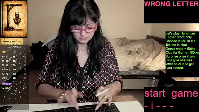 YourDreamLoverr online show from April 29, 11:54 pm