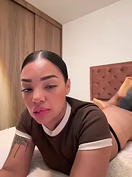 Sara LipsX online show from July 18, 1:20 am