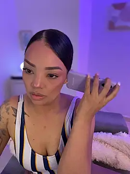 Sara LipsX online show from February 28, 1:27 am