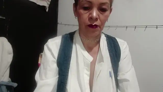 electra-mommy online show from June 16, 7:53 am