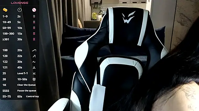 Mary   Moore online show from October 22, 4:01 pm