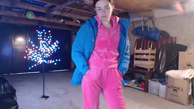  JustmeHere  online show from November 29, 12:20 pm