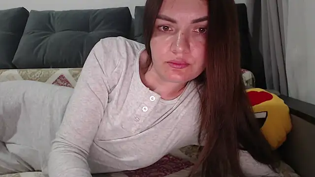  JustmeHere  online show from June 13, 10:29 pm