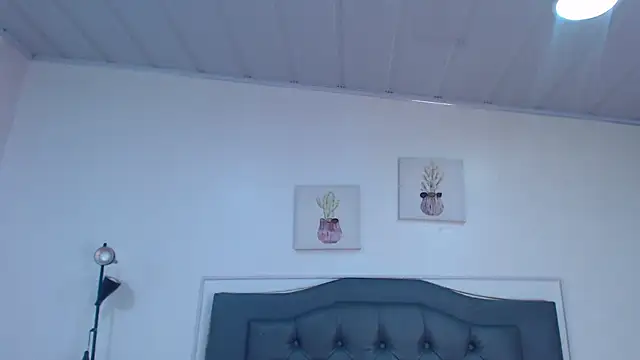 Snapshot of candy_lux_ chatting on October 15, 7:49 pm candy lux online show from October 15, 7:49 pm