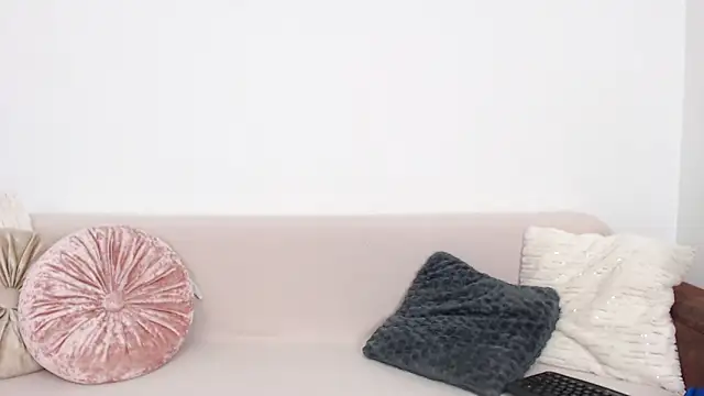 RebecaMur online show from March 21, 5:18 pm