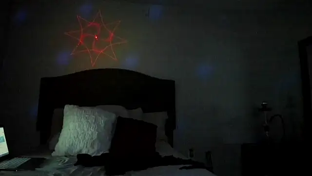 yiauana online show from October 9, 12:15 am