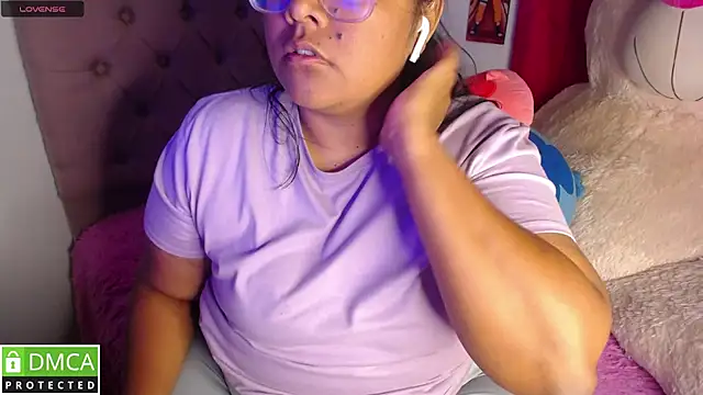 KittyHot20 online show from December 14, 1:33 am