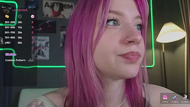 arielabradberry online show from June 14, 1:44 pm