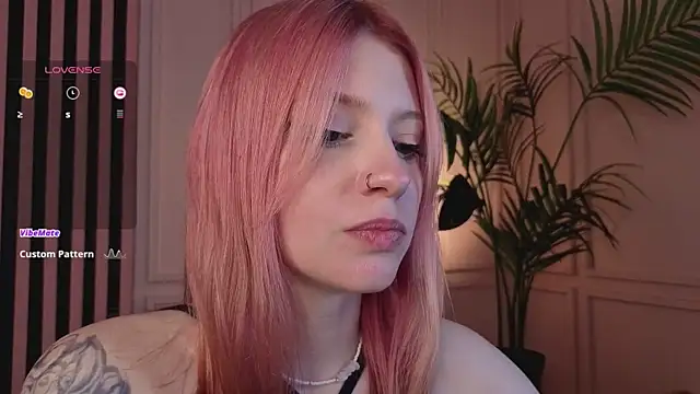 arielabradberry online show from July 23, 11:51 am