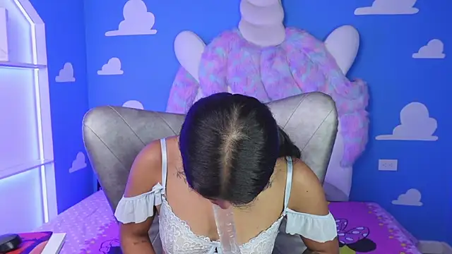 Snapshot of miss___anya chatting on October 16, 11:24 am miss anya online show from October 16, 11:24 am