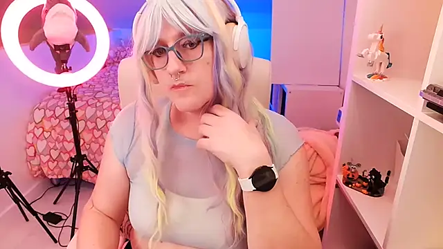 TransCayenne online show from November 12, 8:18 pm