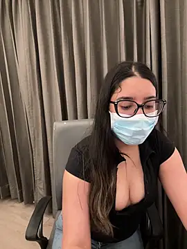 jAsMinE678 online show from May 15, 7:38 pm