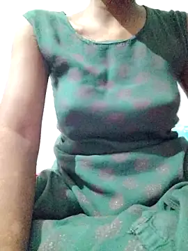 rituporna2004 online show from February 14, 1:46 pm