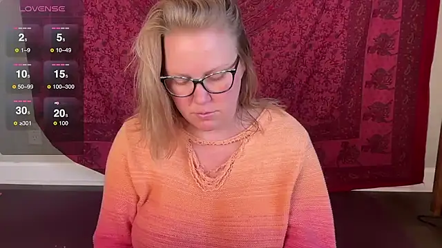 GlitterKitty108 online show from October 30, 12:50 pm