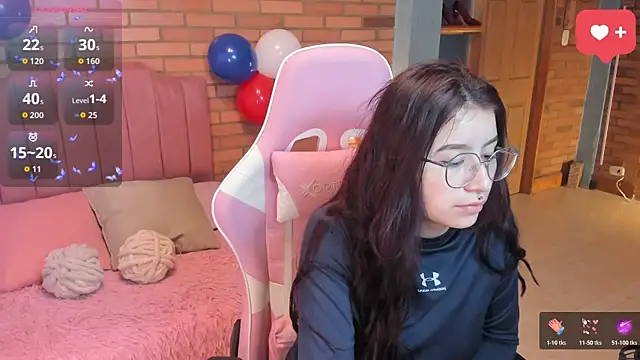 Amy joones online show from July 6, 11:04 am