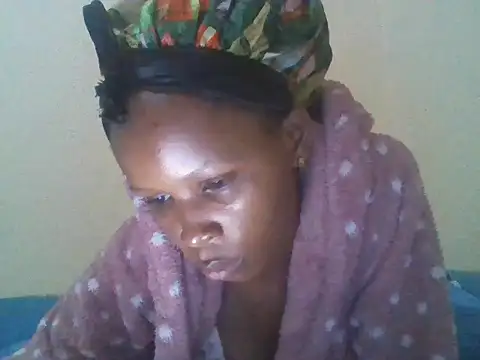 CharlotteDee online show from November 19, 7:03 pm