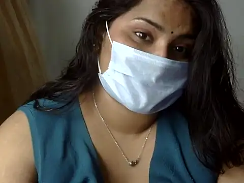 cutelady65 online show from May 3, 3:37 pm