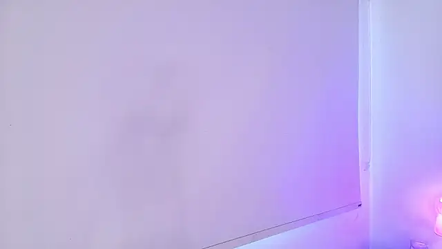 Julianaa Castro  online show from November 1, 11:47 am