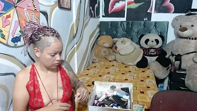 manzanahot9 online show from December 17, 10:03 pm