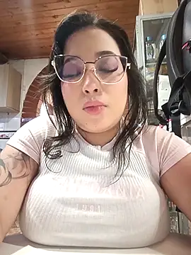 kitty roouse online show from May 1, 1:42 am