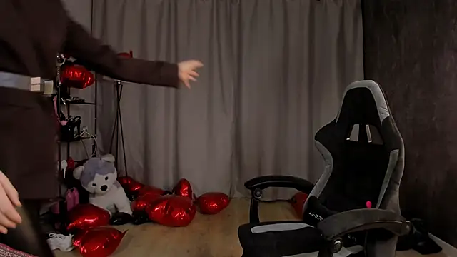 AnnaTrueno online show from March 8, 5:50 pm