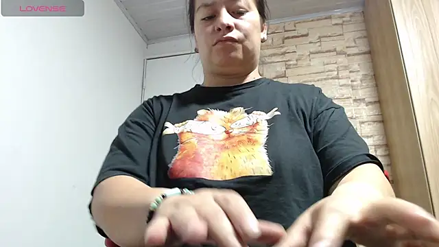 monickhot303av online show from June 14, 5:08 am