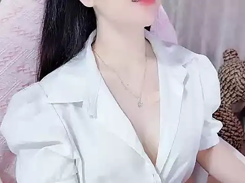 Snapshot of Agnelyn____ chatting on October 2, 12:04 am Agnelyn online show from October 2, 12:04 am